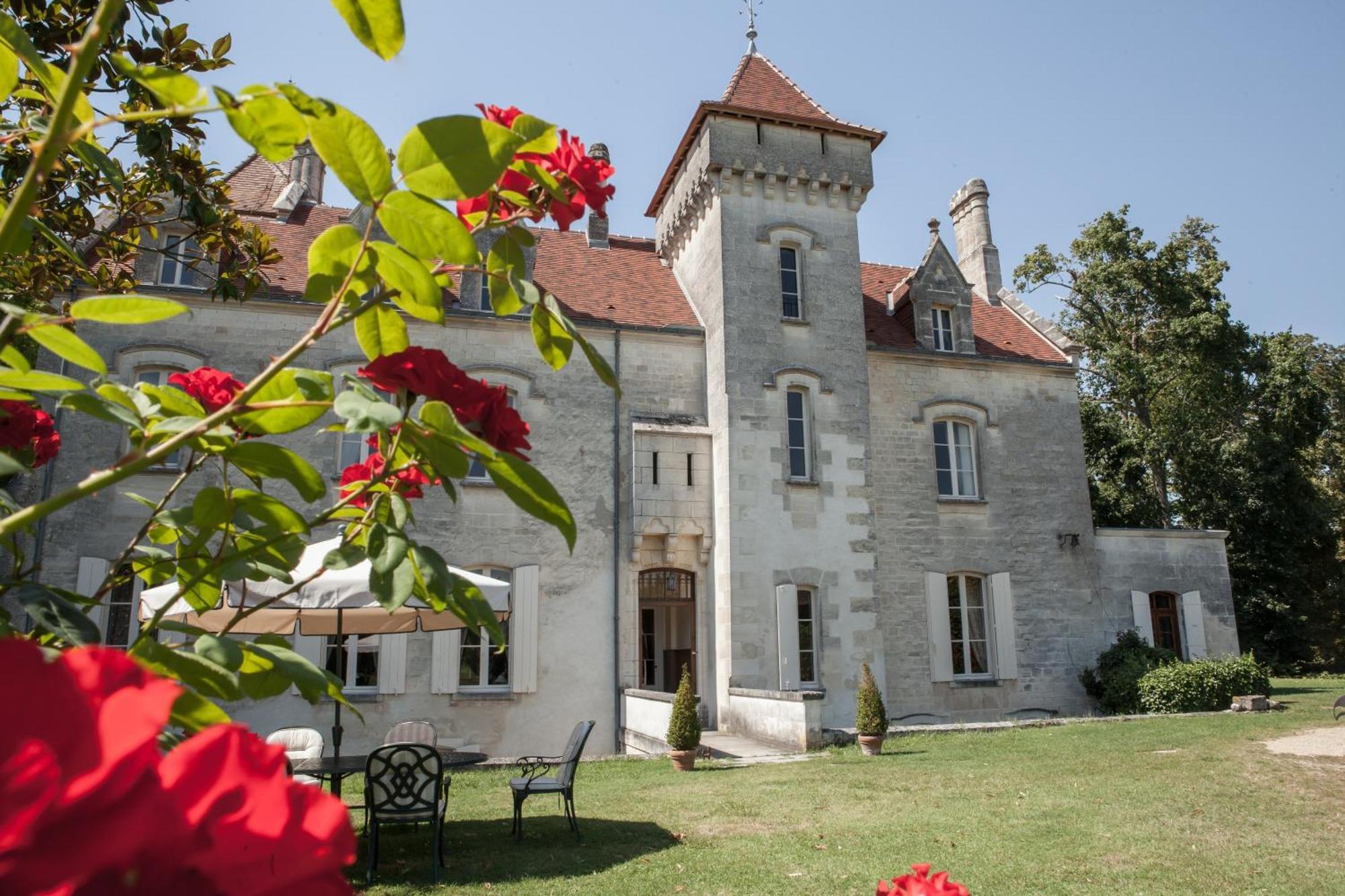 Chateau Des Salles Hotel Saint-Fort-sur-Gironde Ngoại thất bức ảnh